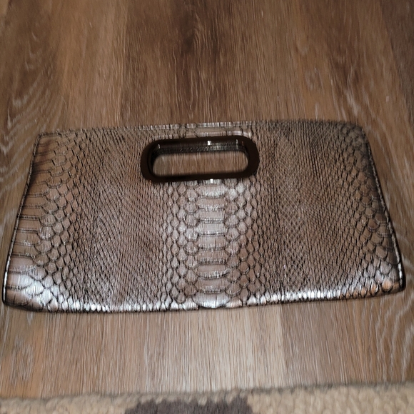 Express Clutch - Picture 2 of 3
